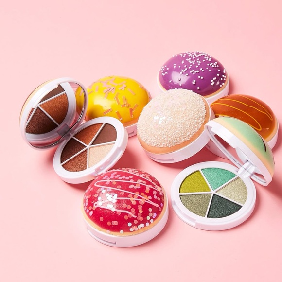 🆕🍩 Set of 7 Donut Eyeshadow Palettes - I Heart Revolution - NEW